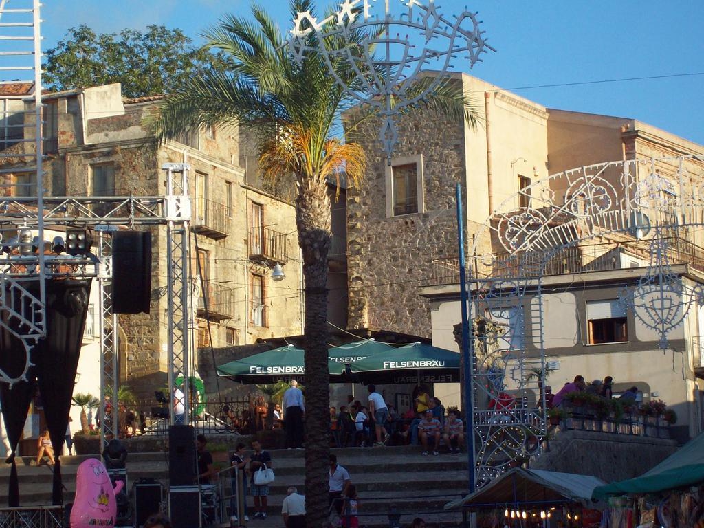 Al Fakhar Bed and Breakfast Ficarra Εξωτερικό φωτογραφία