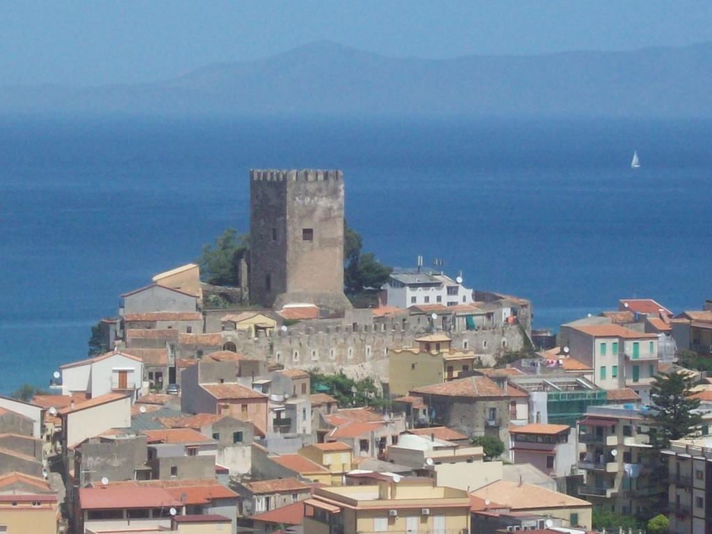Al Fakhar Bed and Breakfast Ficarra Εξωτερικό φωτογραφία
